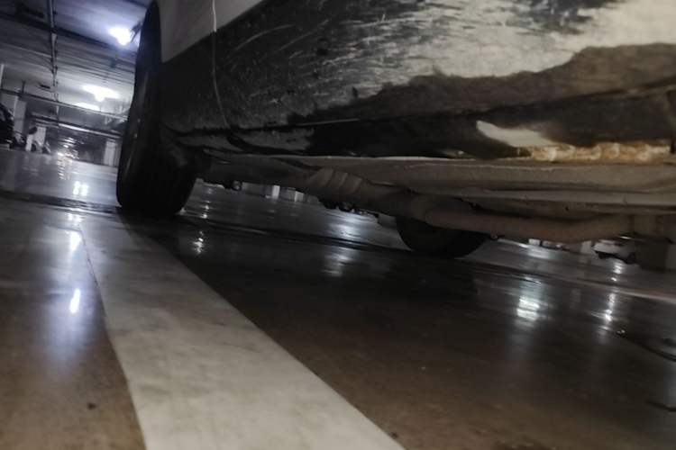 Used Ford Kuga 2013 1.6L GTDi Two-Wheel-Drive Trend Model Chassis Front Right