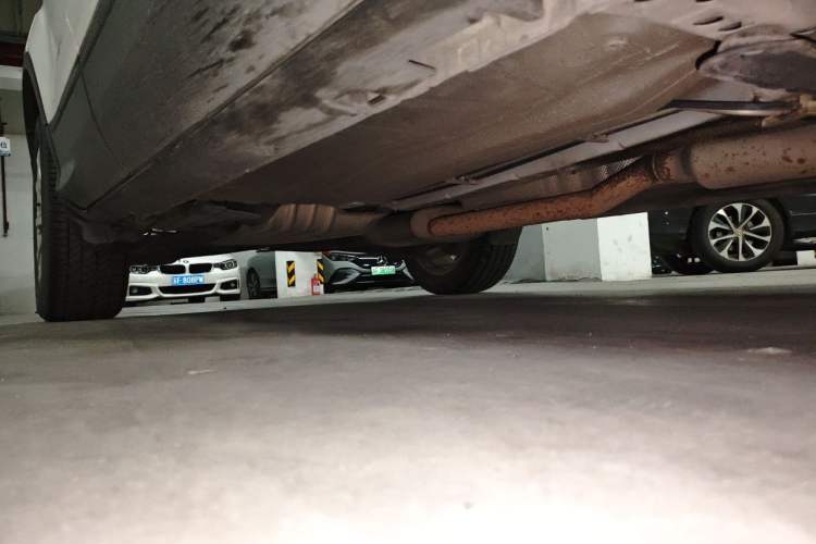 Used Ford Kuga 2013 1.6L GTDi Two-Wheel-Drive Trend Model Chassis Front Right