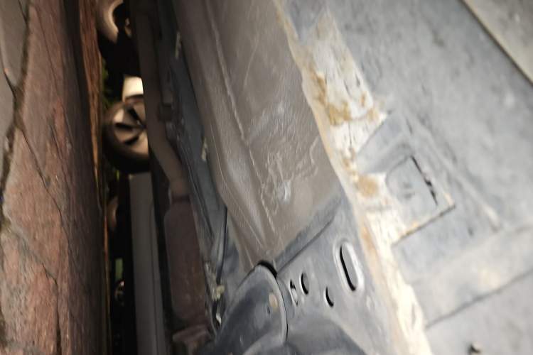 Used Ford Kuga 2013 2.0L GTDi Four-Wheel-Drive Sport Model Chassis Front Right