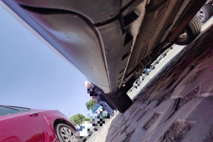 Used Ford Kuga 2013 1.6L GTDi Two-Wheel-Drive Trend Model Chassis Front Right
