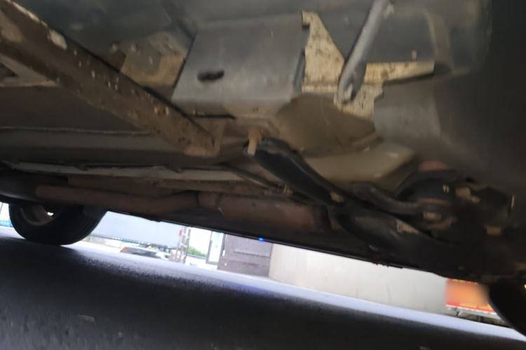 Used Ford Kuga 2013 1.6L GTDi Two-Wheel-Drive Trend Model Chassis Front Right