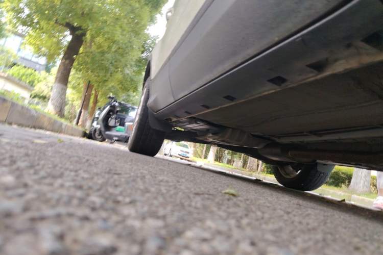 Used Ford Kuga 2013 1.6L GTDi Two-Wheel-Drive Trend Model Chassis Front Right