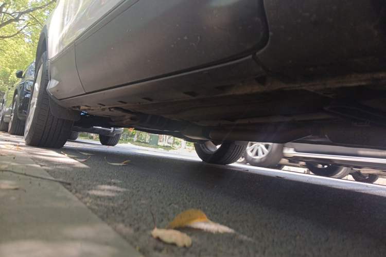 Used Ford Kuga 2013 1.6L GTDi Two-Wheel-Drive Trend Model Chassis Front Right