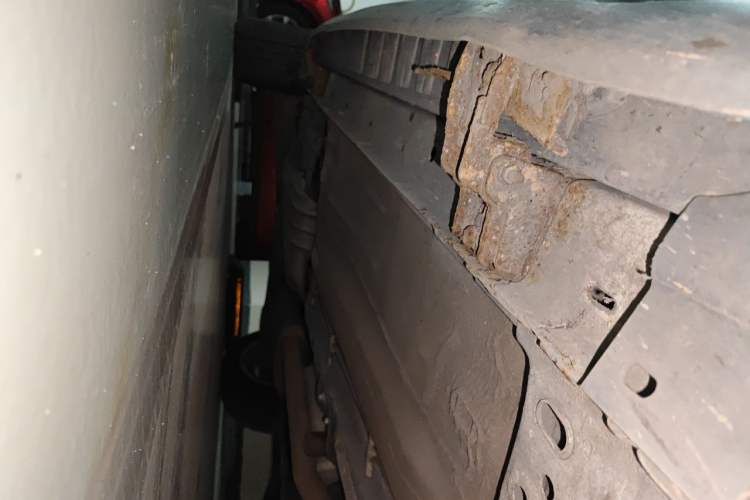 Used Ford Kuga 2013 1.6L GTDi 4x4 Elite Model Chassis Front Right
