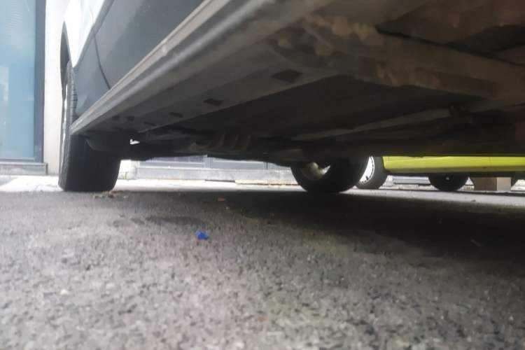 Used Ford Kuga 2013 1.6L GTDi Two-Wheel-Drive Comfort Model Chassis Front Right