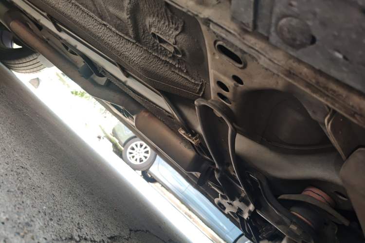 Used Ford Kuga 2013 2.0L GTDi Four-Wheel-Drive Sport Model Chassis Front Right