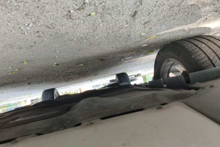 Used Ford Kuga 2013 1.6L GTDi Two-Wheel-Drive Comfort Model Chassis Front
