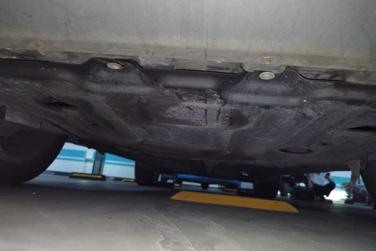 Used Ford Kuga 2013 2.0L GTDi Four-Wheel Drive Premium Model Chassis Front