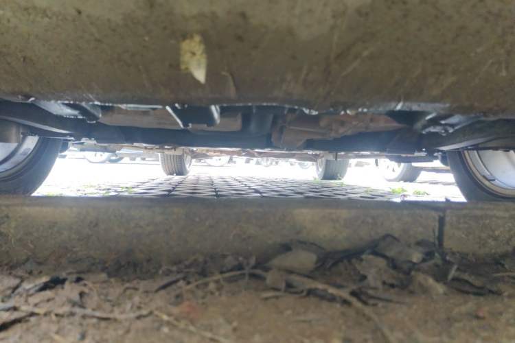 Used Ford Kuga 2013 2.0L GTDi Four-Wheel-Drive Sport Model Chassis Front