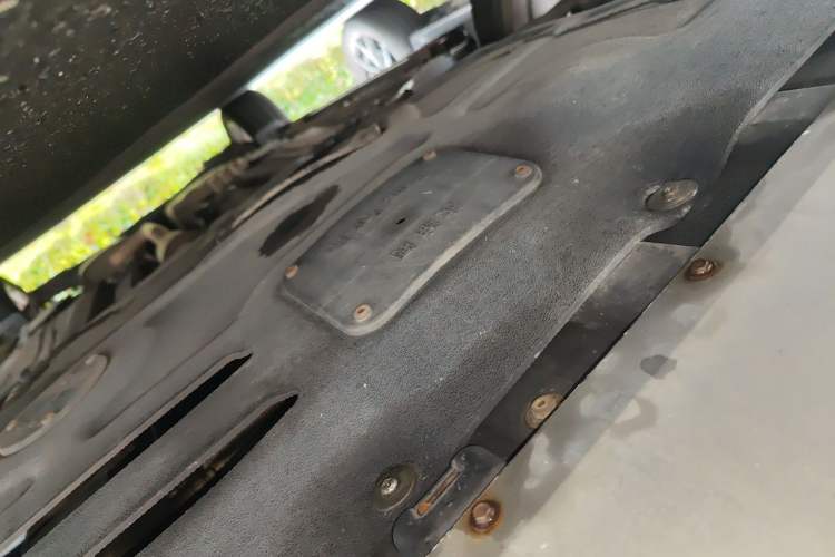 Used Ford Kuga 2013 1.6L GTDi 4x4 Elite Model Chassis Front