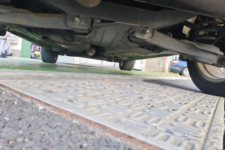 Used Ford Kuga 2013 1.6L GTDi Two-Wheel-Drive Trend Model Chassis Rear