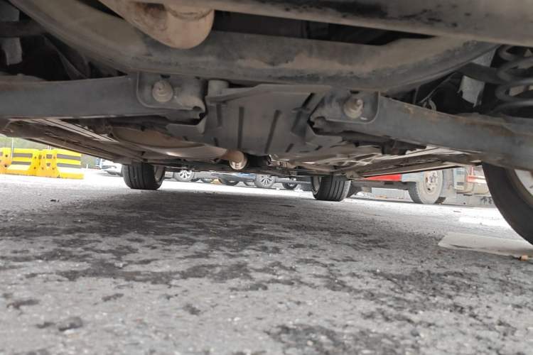 Used Ford Kuga 2013 1.6L GTDi Two-Wheel-Drive Trend Model Chassis Rear