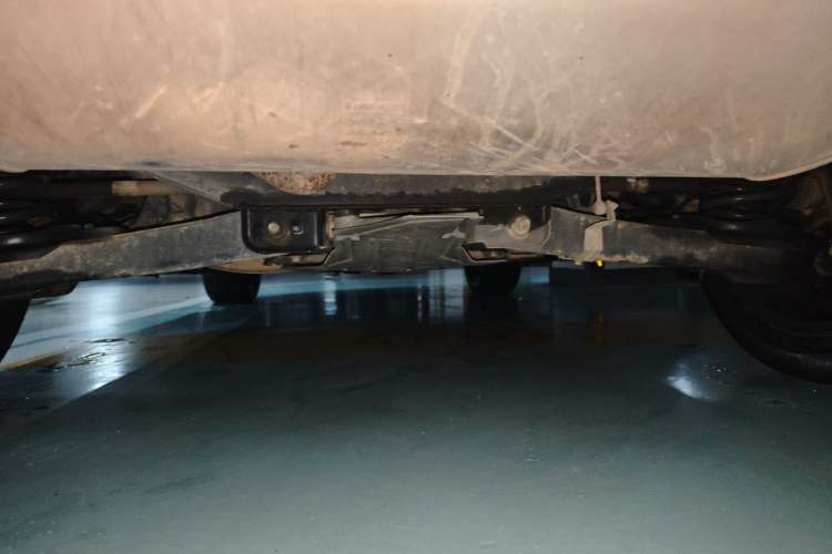 Used Ford Kuga 2013 2.0L GTDi Four-Wheel-Drive Sport Model Chassis Rear