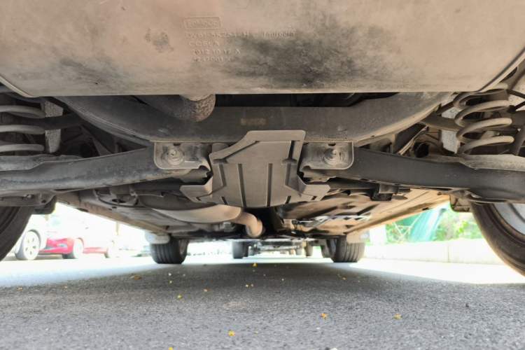 Used Ford Kuga 2013 1.6L GTDi Two-Wheel-Drive Comfort Model Chassis Rear