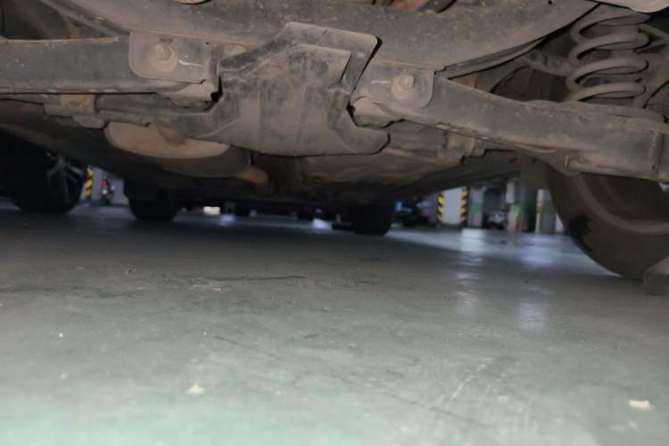Used Ford Kuga 2013 1.6L GTDi Two-Wheel-Drive Trend Model Chassis Rear