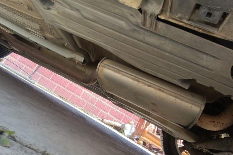 Used Ford Kuga 2013 1.6L GTDi Two-Wheel-Drive Trend Model Chassis Rear Left