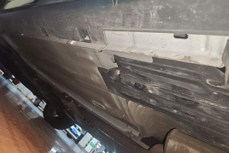 Used Ford Kuga 2013 1.6L GTDi 4x4 Elite Model Chassis Rear Left
