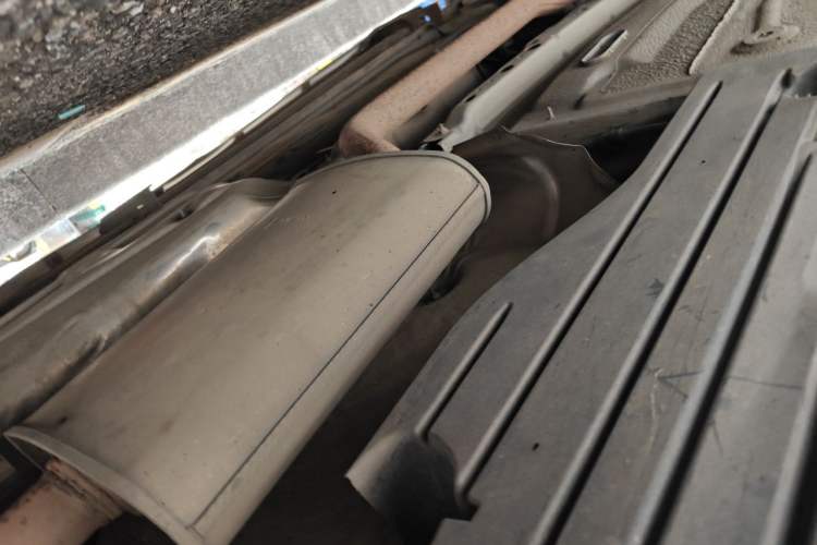 Used Ford Kuga 2013 2.0L GTDi Four-Wheel-Drive Sport Model Chassis Rear Left