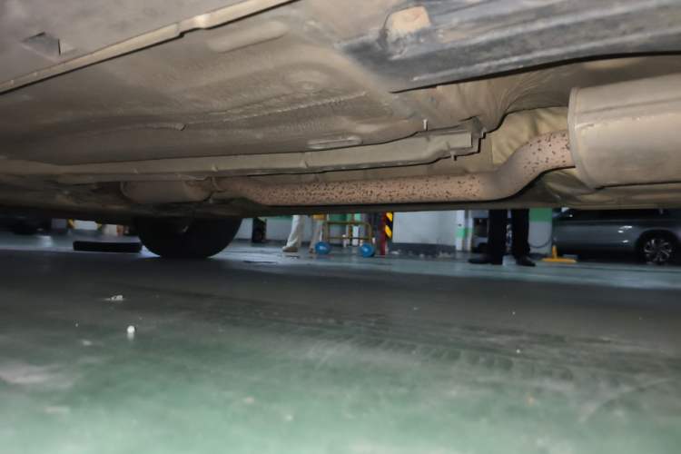 Used Ford Kuga 2013 1.6L GTDi Two-Wheel-Drive Trend Model Chassis Rear Left