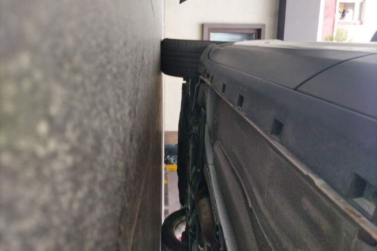 Used Ford Kuga 2013 2.0L GTDi Four-Wheel-Drive Elite Model Chassis Rear Left