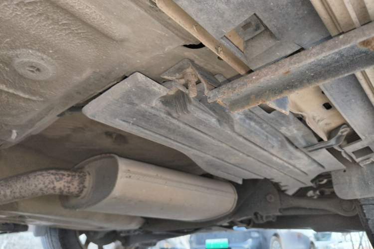 Used Ford Kuga 2013 1.6L GTDi Two-Wheel-Drive Trend Model Chassis Rear Left