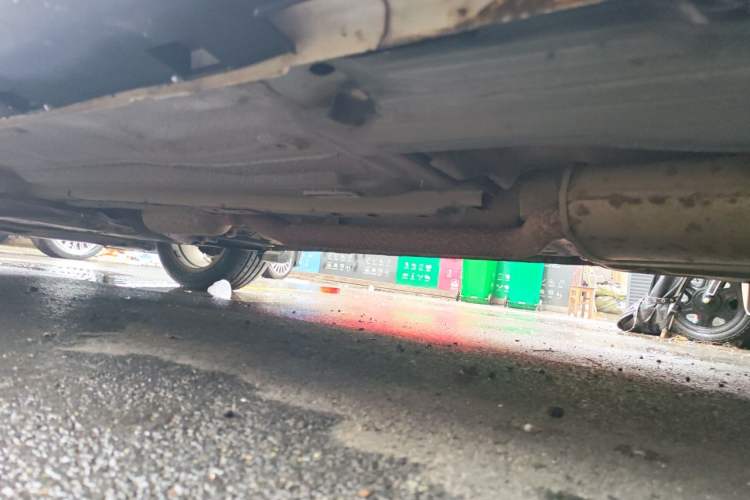 Used Ford Kuga 2013 1.6L GTDi Two-Wheel-Drive Trend Model Chassis Rear Left