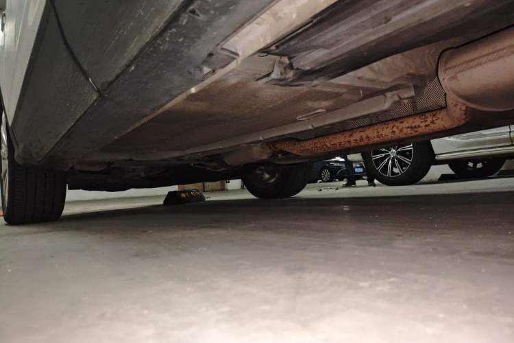 Used Ford Kuga 2013 1.6L GTDi Two-Wheel-Drive Trend Model Chassis Rear Left