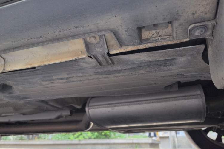 Used Ford Kuga 2013 2.0L GTDi Four-Wheel-Drive Elite Model Chassis Rear Left
