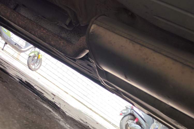 Used Ford Kuga 2013 1.6L GTDi Two-Wheel-Drive Trend Model Chassis Rear Left