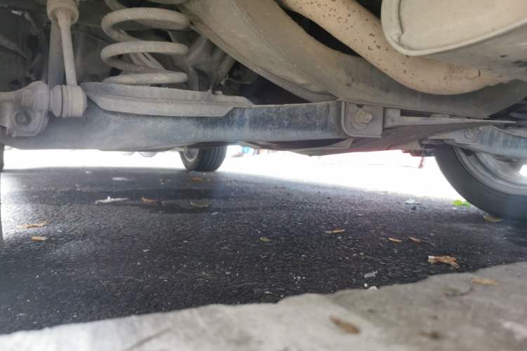 Used Ford Kuga 2013 1.6L GTDi Two-Wheel-Drive Trend Model Chassis Rear Left