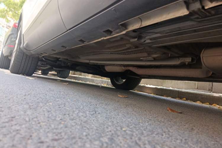 Used Ford Kuga 2013 1.6L GTDi Two-Wheel-Drive Trend Model Chassis Rear Left