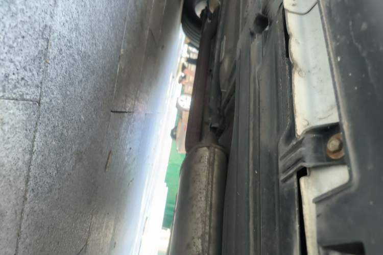 Used Ford Kuga 2013 1.6L GTDi Two-Wheel-Drive Trend Model Chassis Rear Left