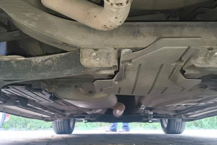 Used Ford Kuga 2013 1.6L GTDi Two-Wheel-Drive Trend Model Chassis Rear
