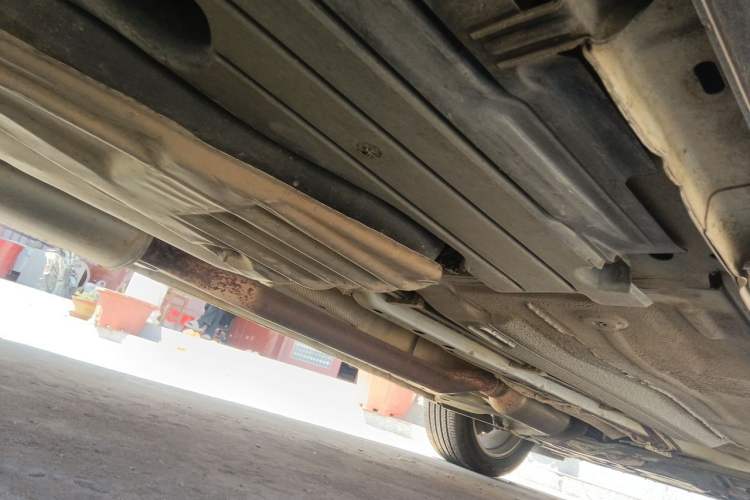 Used Ford Kuga 2013 1.6L GTDi Two-Wheel-Drive Trend Model Chassis Rear Right