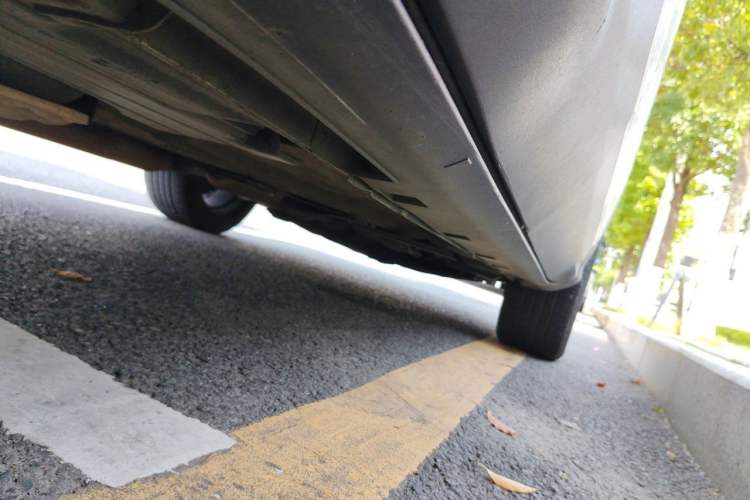 Used Ford Kuga 2013 2.0L GTDi Four-Wheel-Drive Sport Model Chassis Rear Right