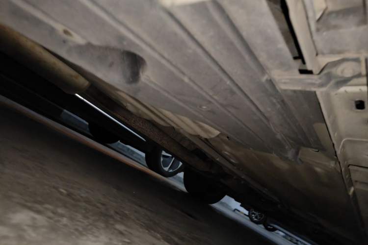 Used Ford Kuga 2013 2.0L GTDi Four-Wheel Drive Premium Model Chassis Rear Right