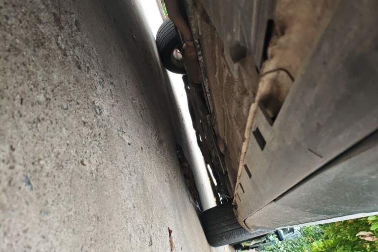 Used Ford Kuga 2013 1.6L GTDi Two-Wheel-Drive Trend Model Chassis Rear Right