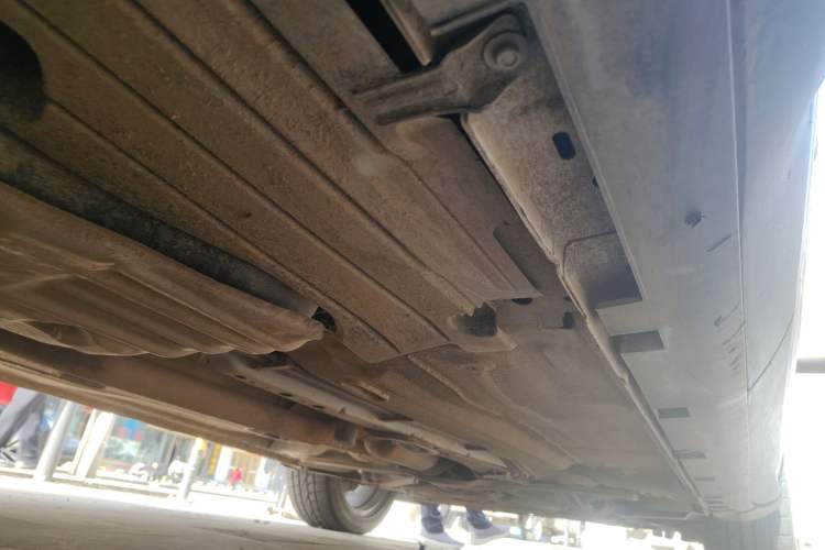 Used Ford Kuga 2013 2.0L GTDi Four-Wheel-Drive Elite Model Chassis Rear Right