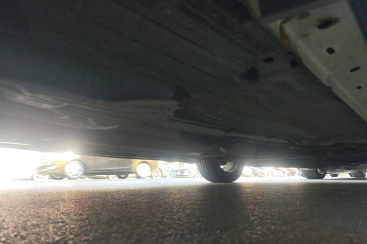 Used Ford Kuga 2013 2.0L GTDi Four-Wheel-Drive Elite Model Chassis Rear Right