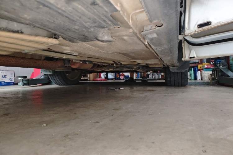 Used Ford Kuga 2013 2.0L GTDi Four-Wheel-Drive Elite Model Chassis Rear Right