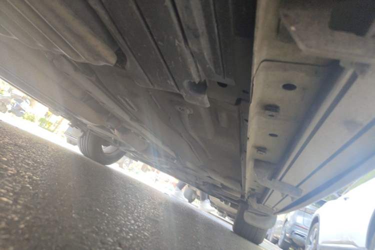 Used Ford Kuga 2013 2.0L GTDi Four-Wheel Drive Premium Model Chassis Rear Right
