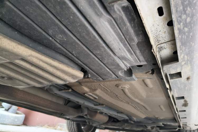 Used Ford Kuga 2013 2.0L GTDi Four-Wheel Drive Premium Model Chassis Rear Right
