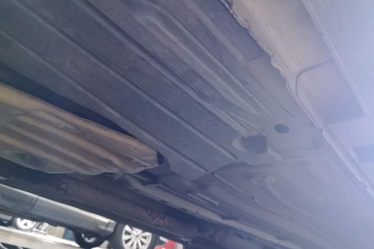 Used Ford Kuga 2013 2.0L GTDi Four-Wheel Drive Premium Model Chassis Rear Right