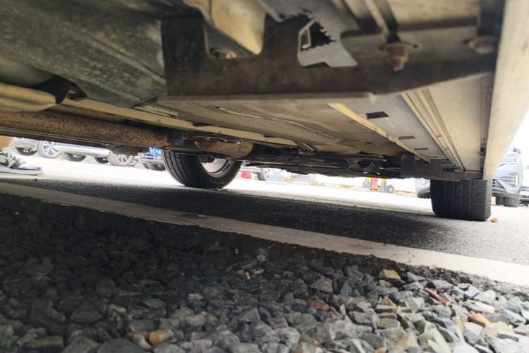 Used Ford Kuga 2013 2.0L GTDi Four-Wheel-Drive Sport Model Chassis Rear Right