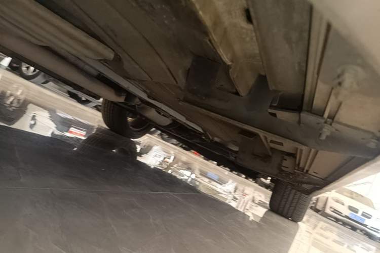 Used Ford Kuga 2013 2.0L GTDi Four-Wheel-Drive Sport Model Chassis Rear Right