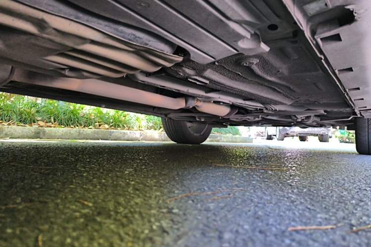 Used Ford Kuga 2013 2.0L GTDi Four-Wheel-Drive Sport Model Chassis Rear Right