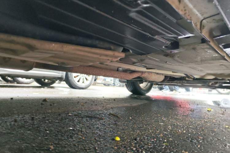 Used Ford Kuga 2013 1.6L GTDi Two-Wheel-Drive Trend Model Chassis Rear Right