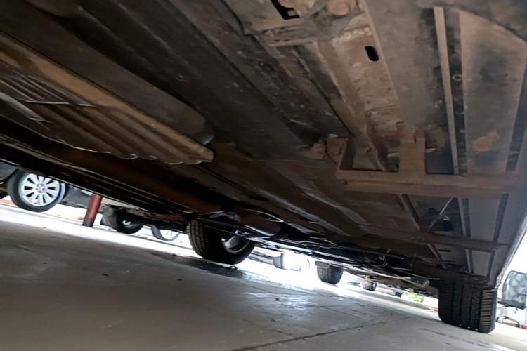 Used Ford Kuga 2013 2.0L GTDi Four-Wheel-Drive Sport Model Chassis Rear Right