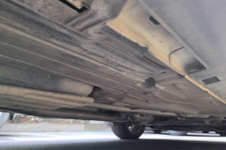 Used Ford Kuga 2013 2.0L GTDi Four-Wheel-Drive Elite Model Chassis Rear Right