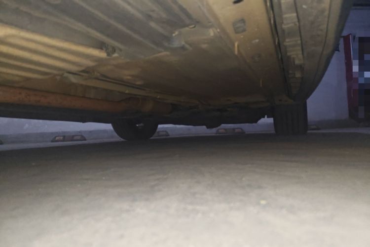 Used Ford Kuga 2013 1.6L GTDi Two-Wheel-Drive Trend Model Chassis Rear Right